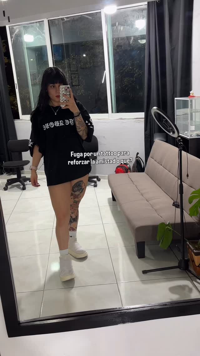 Post 2 by Sim Díaz | Tattoo on Instagram (video)