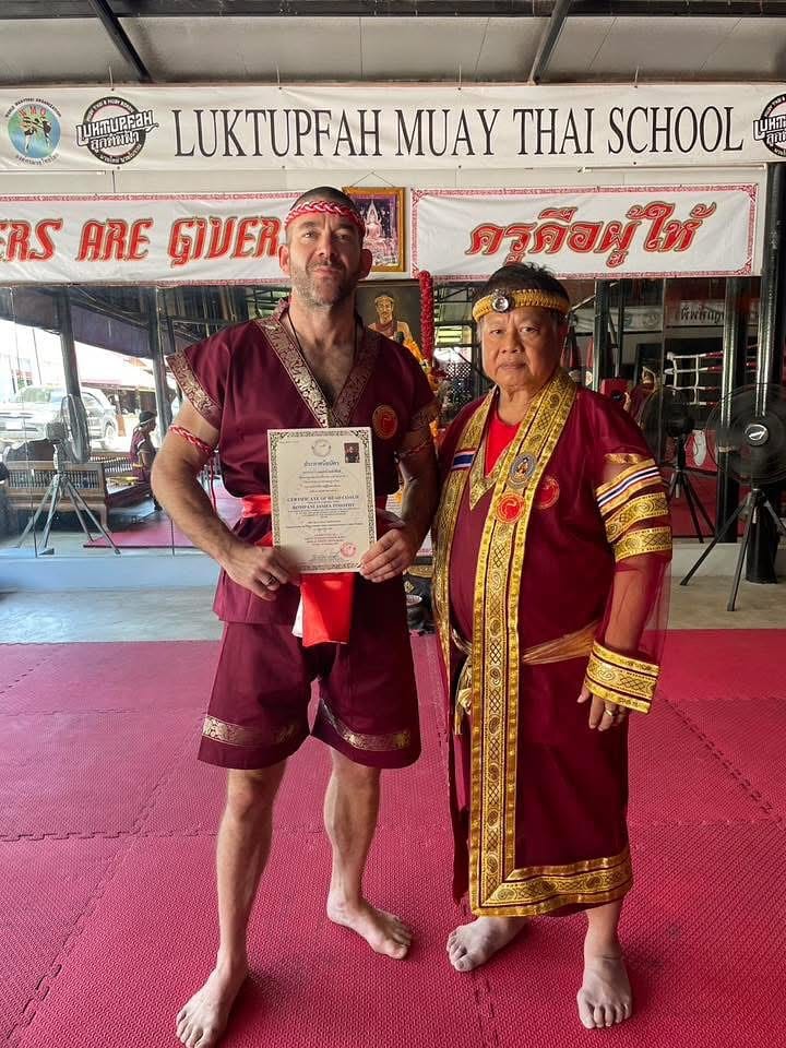 Post 8 by Street Smart Survival (Self Defence School) on Instagram (carousel)