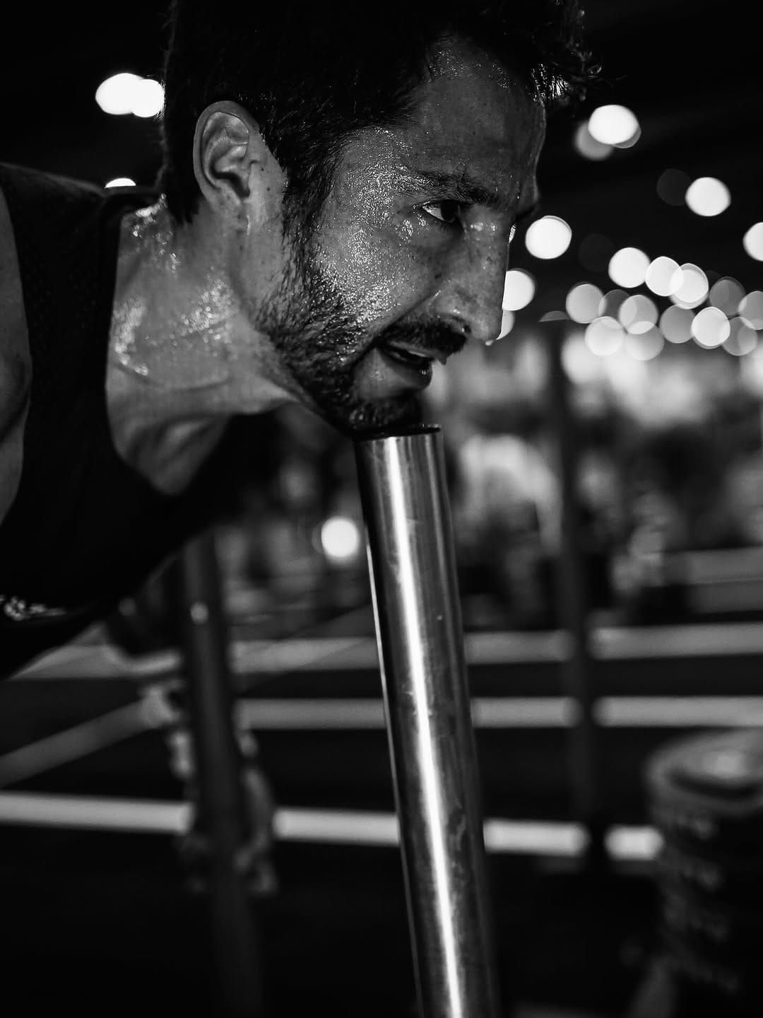Post 3 by Hector Quezada on Instagram (carousel)