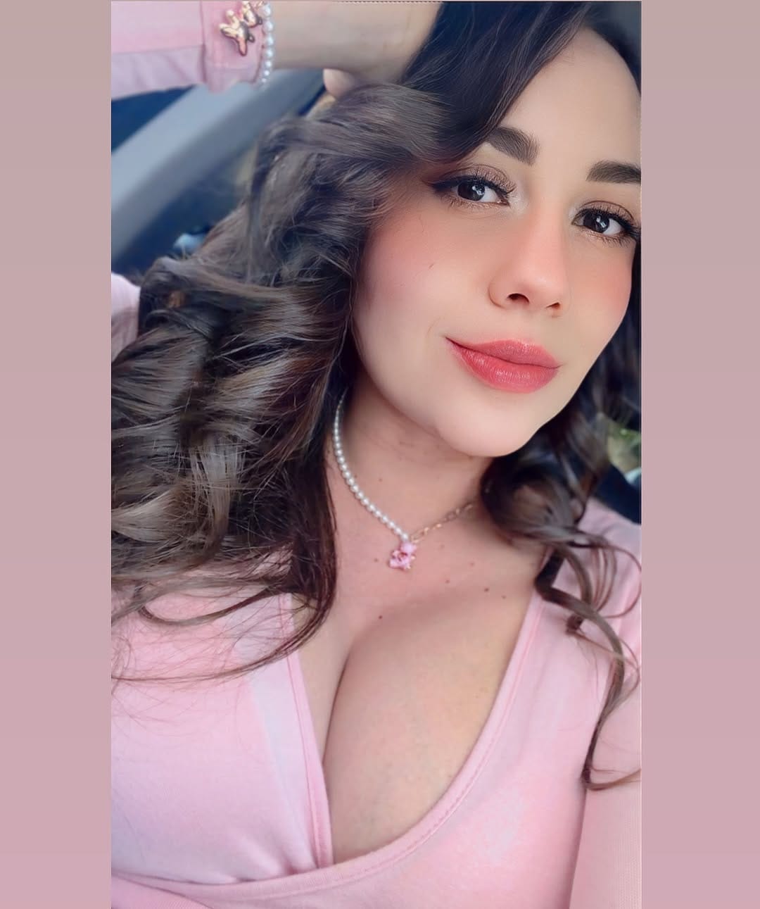Post 5 by 𝓥𝓪𝓵𝓮𝓻𝓲𝓪 𝓥𝓲𝓬𝓮𝓷𝓬𝓲𝓸 ♡ on Instagram (image)
