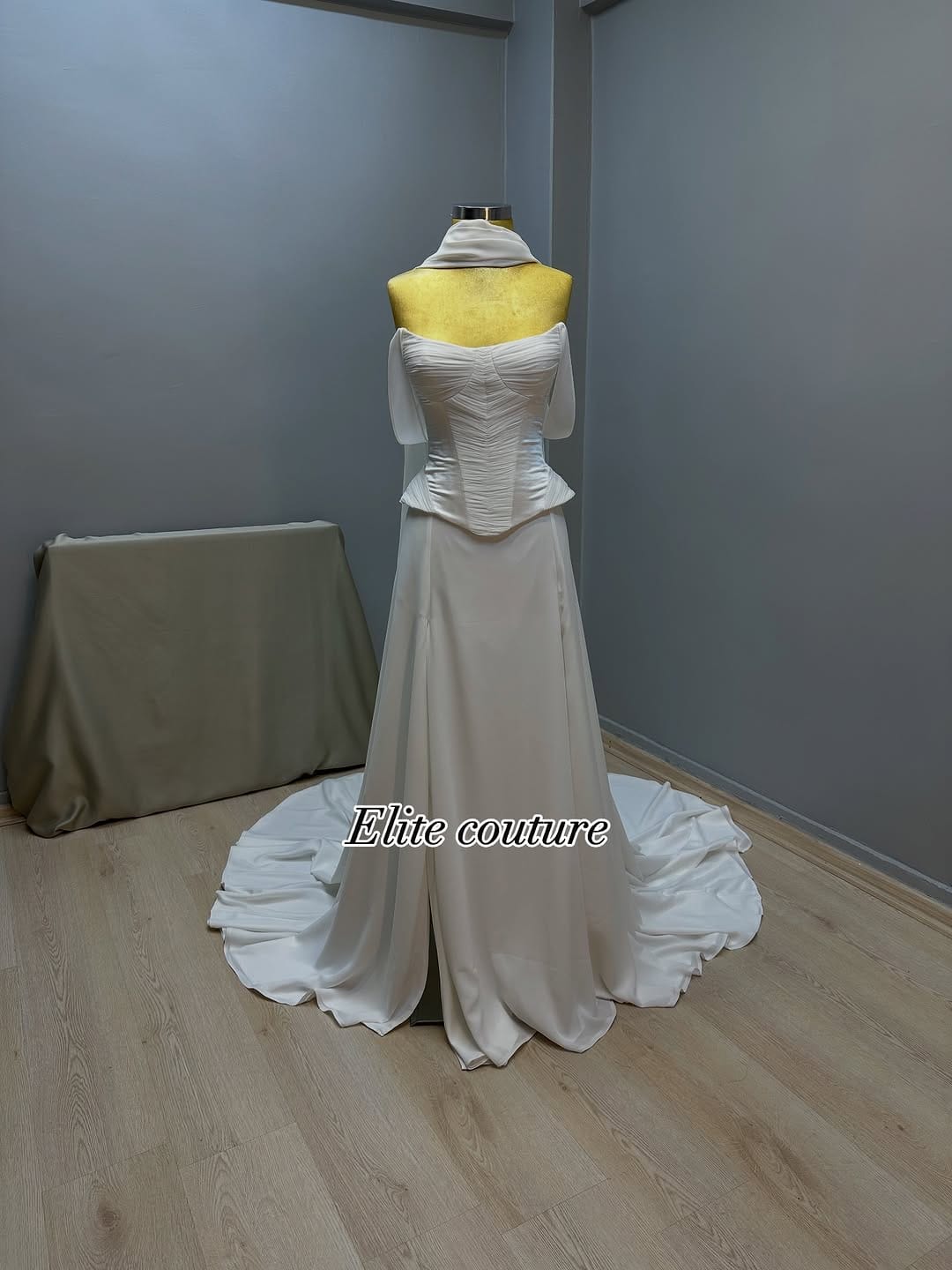 Post 5 by ELITE  COUTURE WEDDING DRESS on Instagram (carousel)