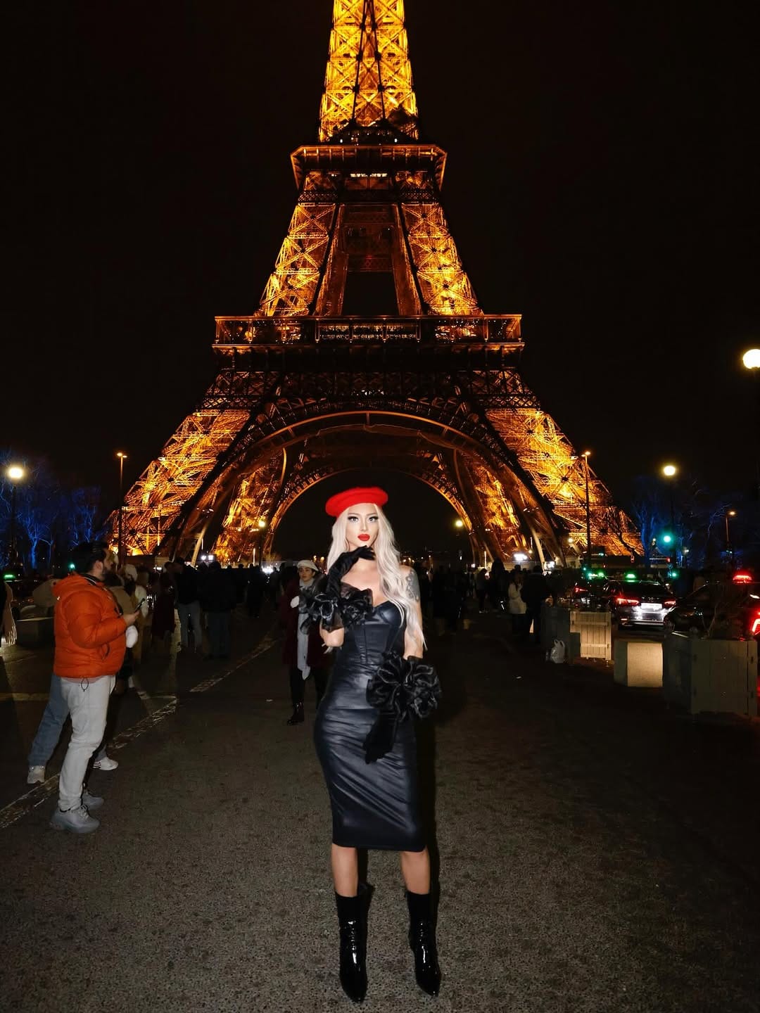 Post 2 by Naz Duru on Instagram (carousel)