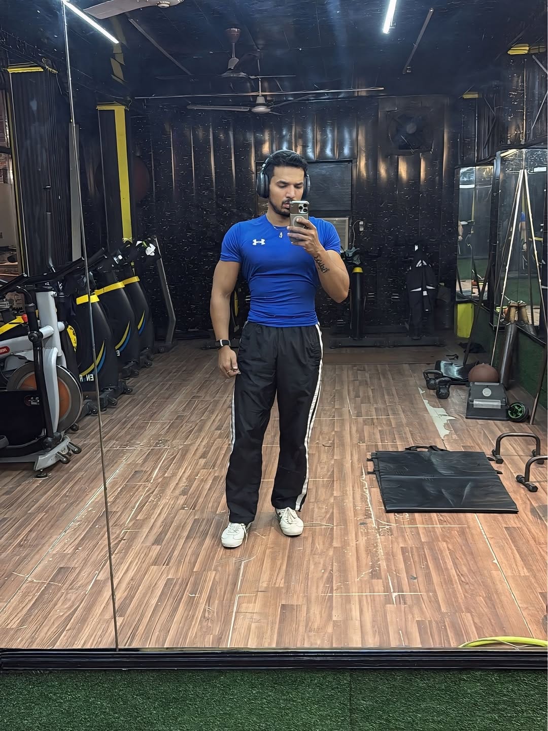 Post 8 by Mohammad salman khan ( nawabi salman) on Instagram (carousel)
