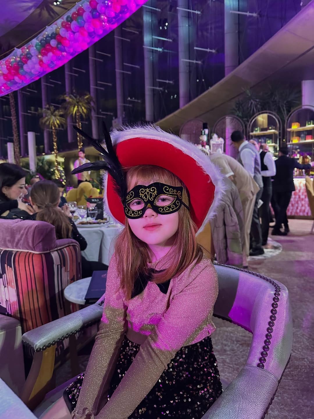 Post 5 by Cansu Miasu on Instagram (carousel)