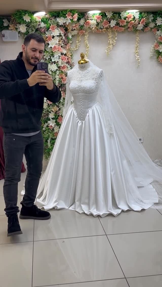 Post 3 by Helmi Boujermi on Instagram (video)