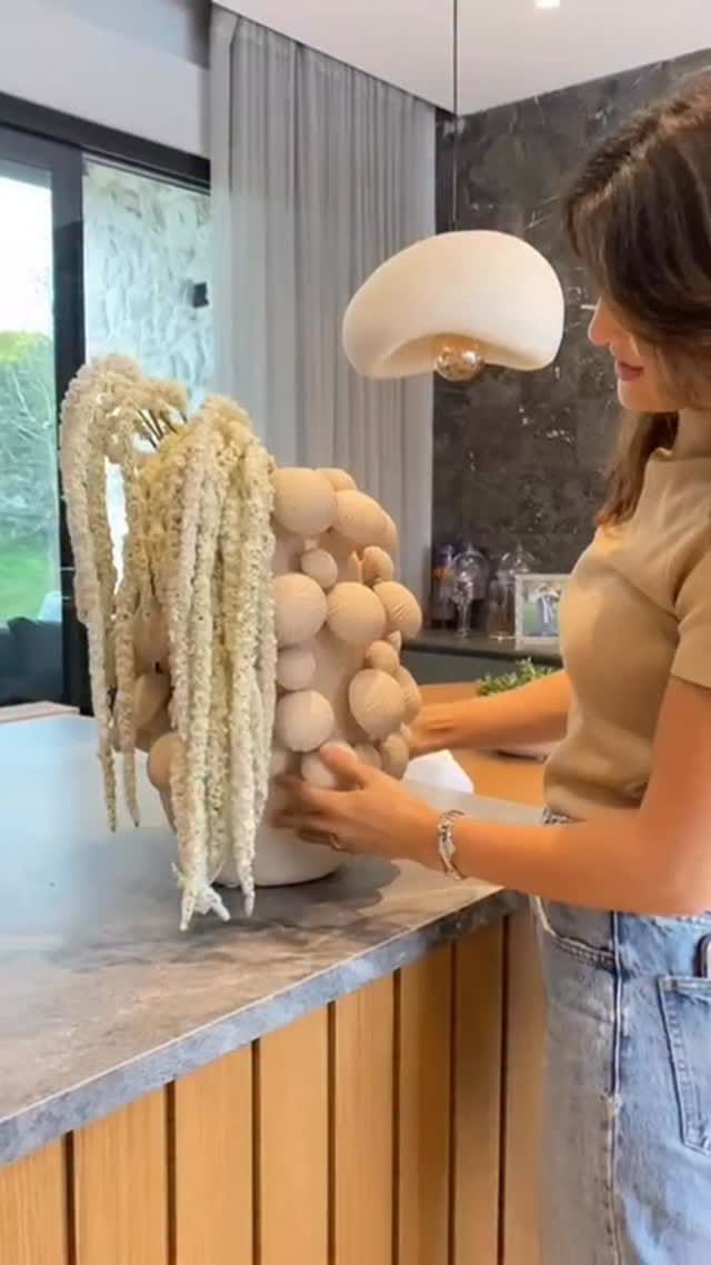 Post 10 by Laromita Decoration on Instagram (video)