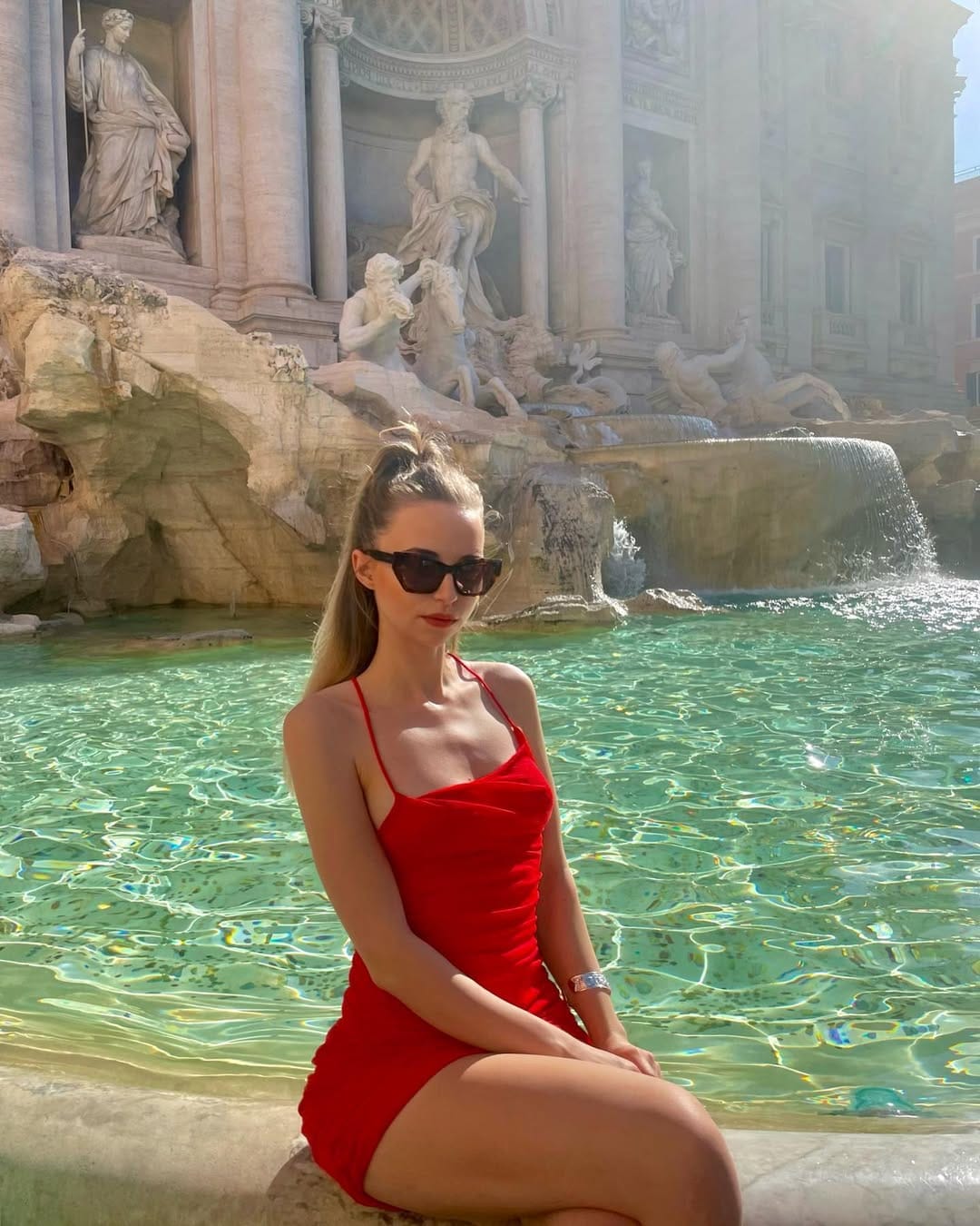 Post 9 by Melike Gündoğan ♡ on Instagram (carousel)