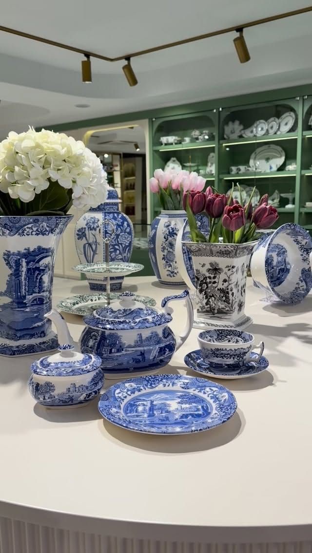 Post 2 by FIORI COLLECTION on Instagram (video)