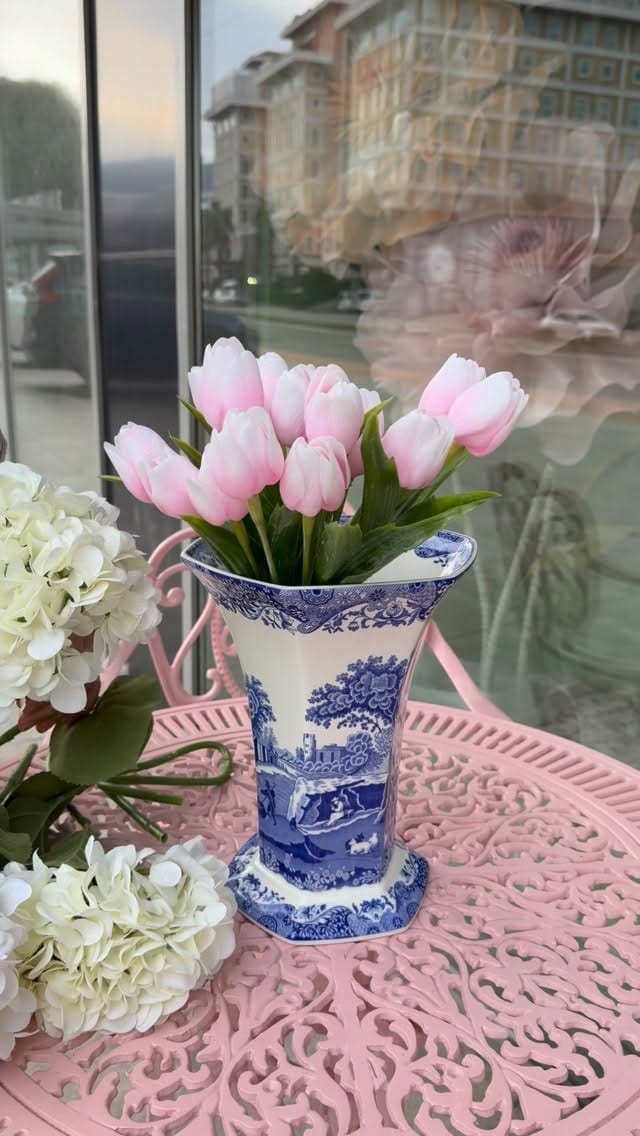 Post 4 by FIORI COLLECTION on Instagram (video)