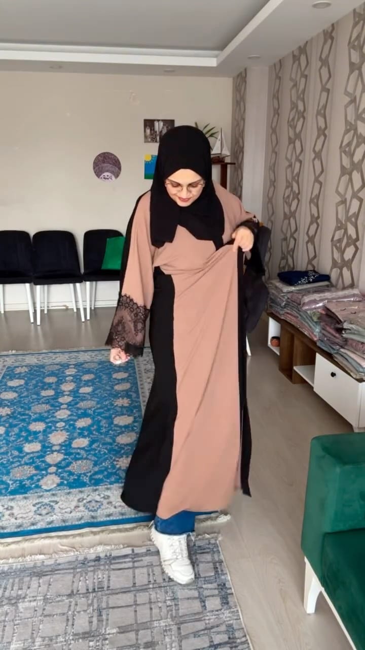 Post 3 by Hanaa Alfarra | هناء on Instagram (video)