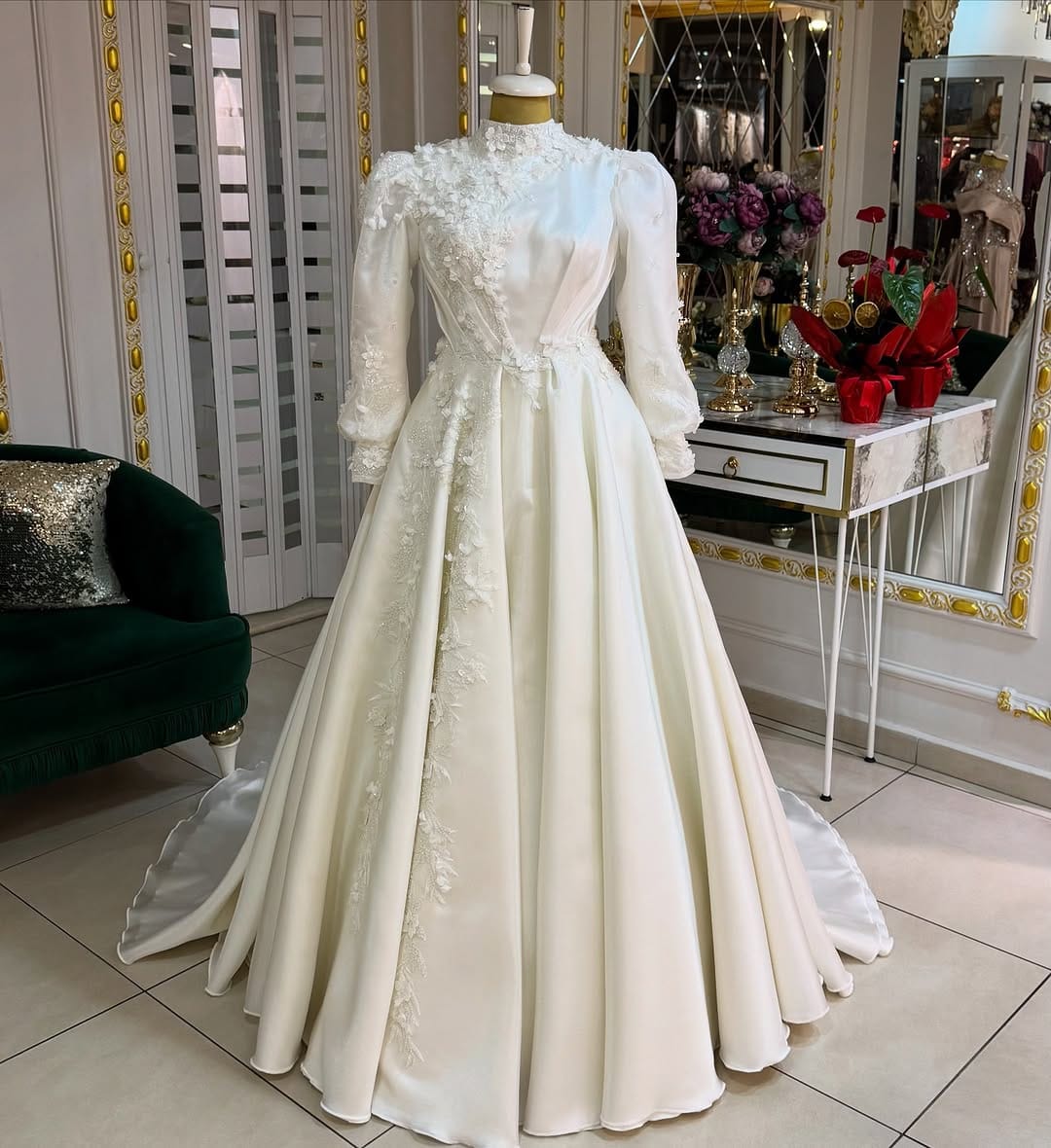 Post 9 by Gülseren Gül on Instagram (carousel)