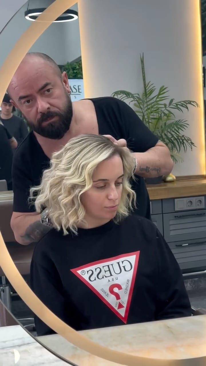 Post 4 by Zafer ALBAYRAK(Hair Stylist) on Instagram (video)