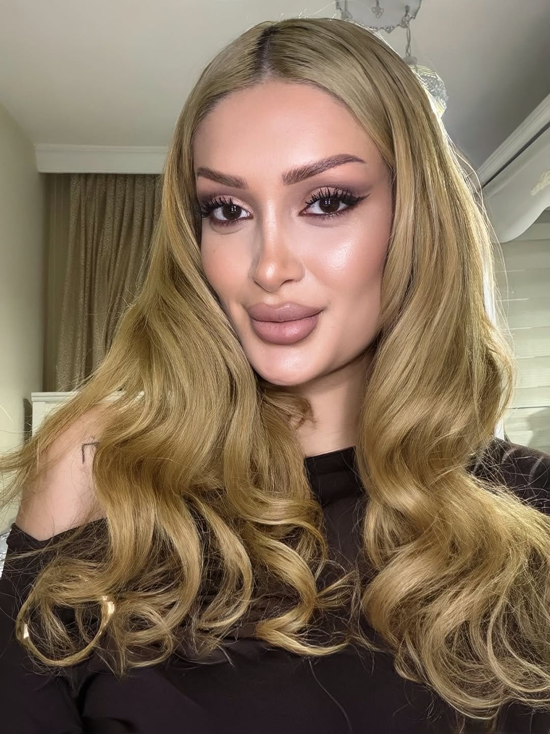 Post 1 by SEZ BEAUTY CENTER         Selda ezgi önal on Instagram (image)