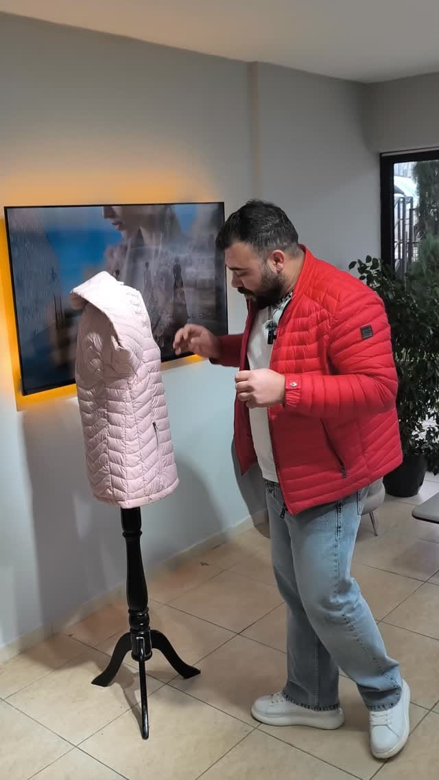 Post 9 by Nur terzi on Instagram (video)