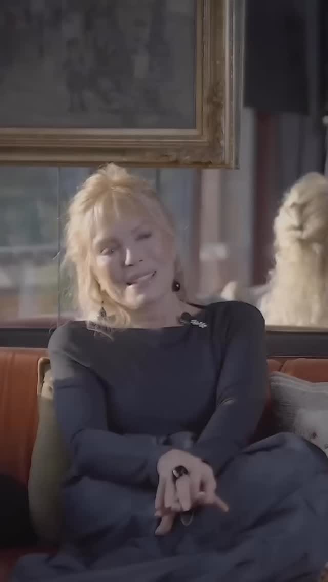 Post 7 by Arzu Akbulut on Instagram (video)