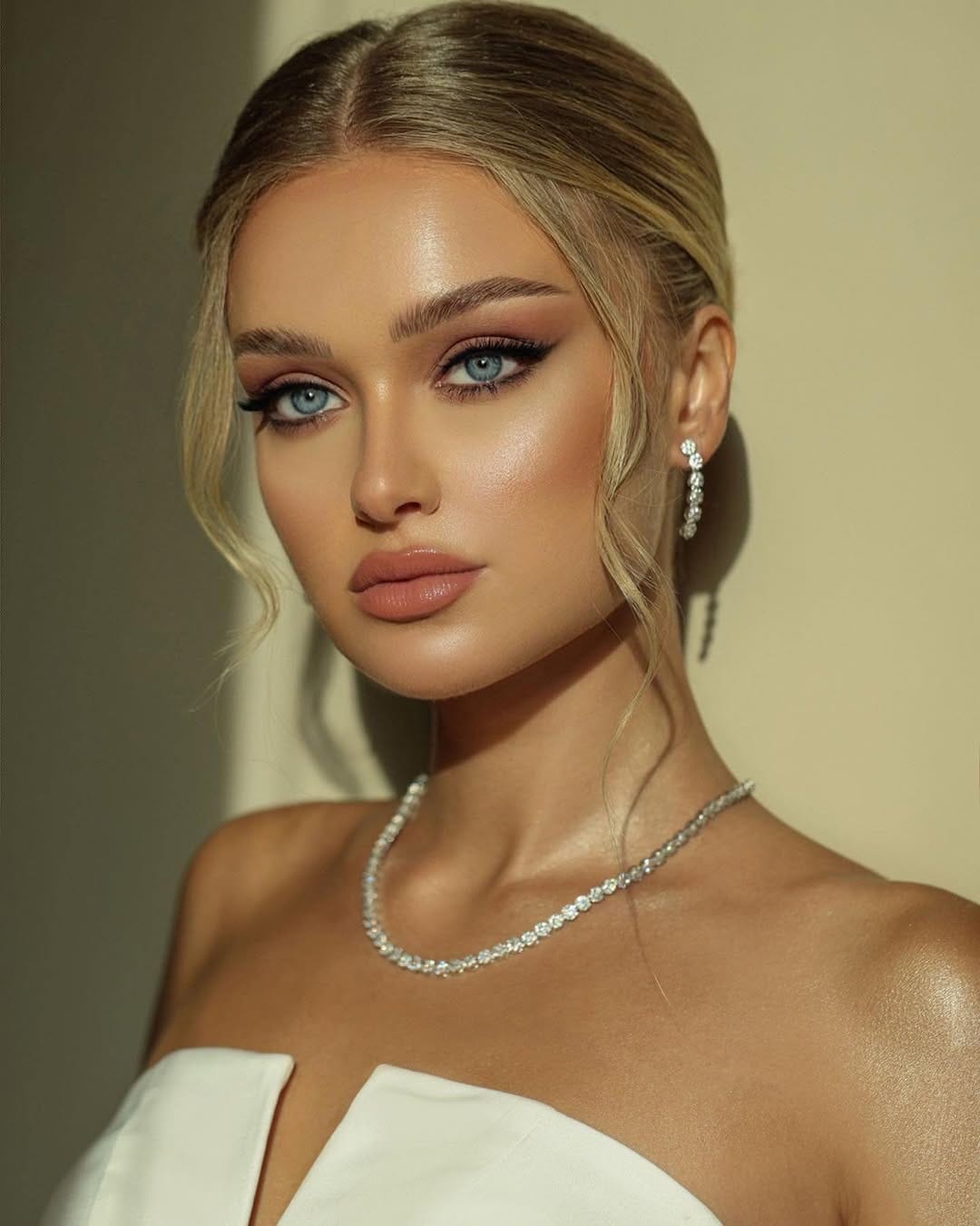 Post 8 by Model Istanbul🇹🇷Dubai🕊️Mariia Kolkneva on Instagram (carousel)