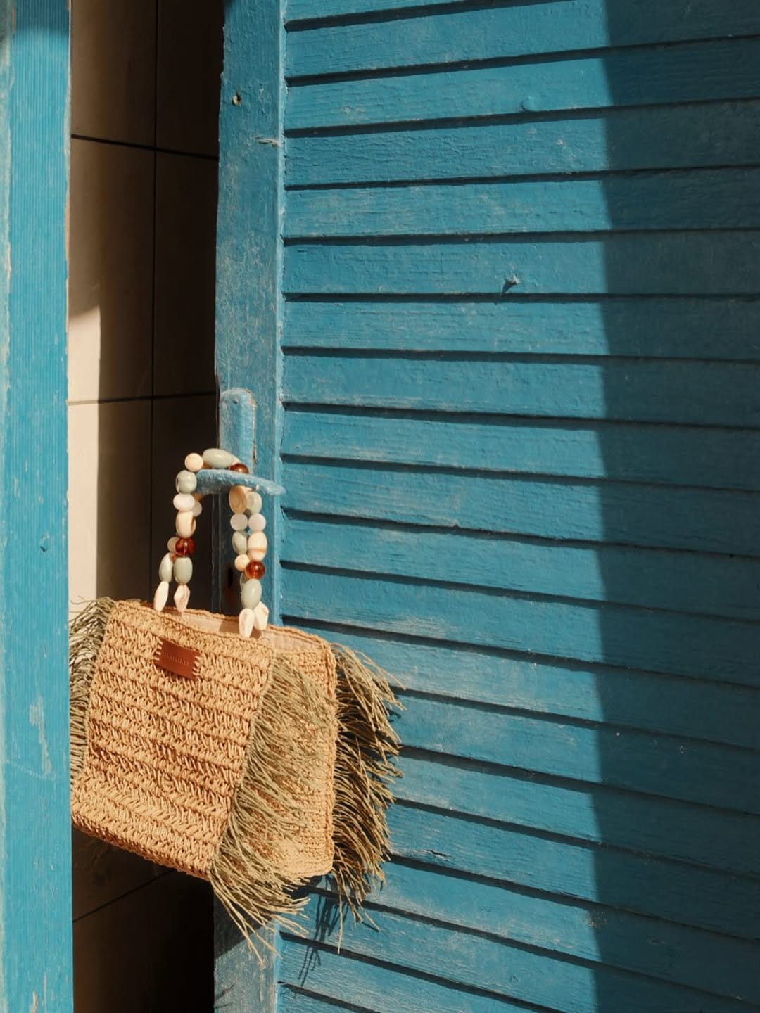 Post 8 by Les Merimes on Instagram (image)