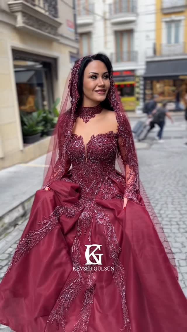 Post 7 by Kevser Gülsün ® on Instagram (video)