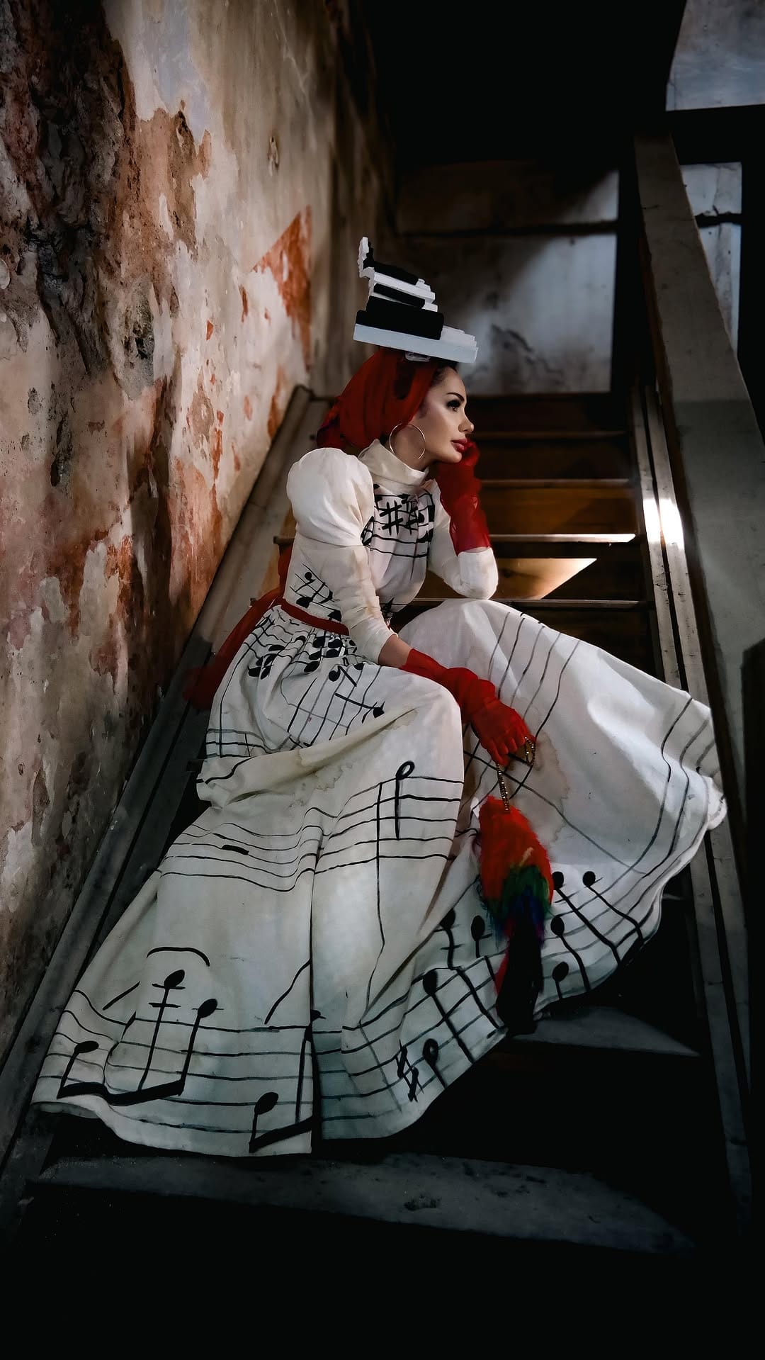 Post 4 by Esra Vildan Özkan ® on Instagram (video)