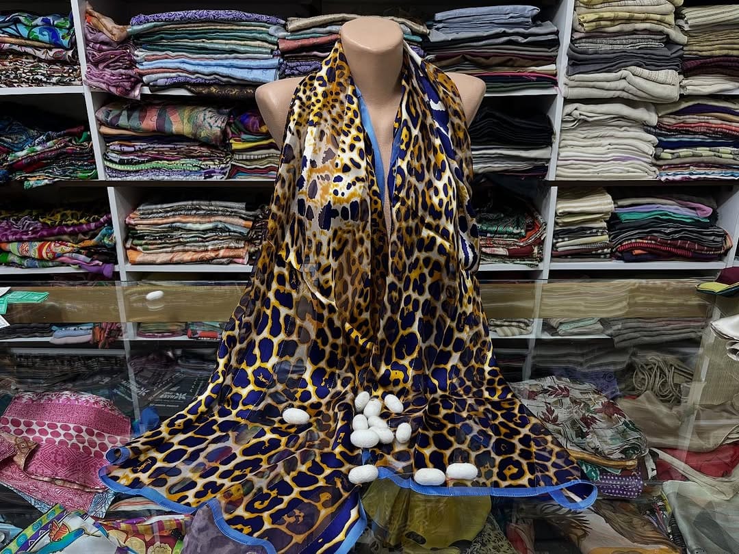 Post 5 by Harbiye İpekçilik Hatay El Dokuması Yerli İpek on Instagram (carousel)