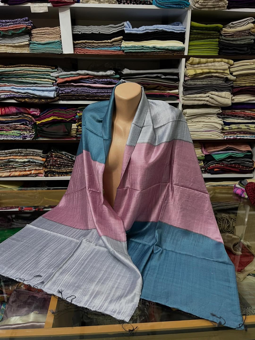 Post 6 by Harbiye İpekçilik Hatay El Dokuması Yerli İpek on Instagram (carousel)