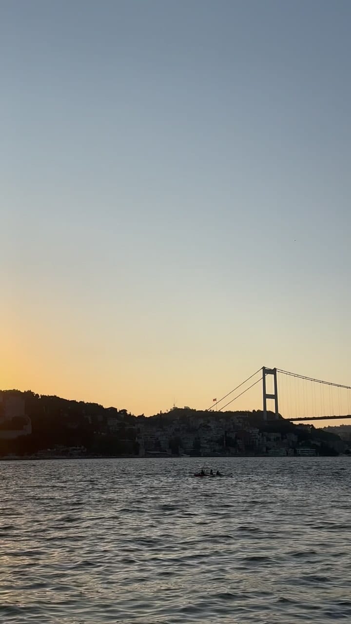 Post 2 by Zeynep Nili on Instagram (video)