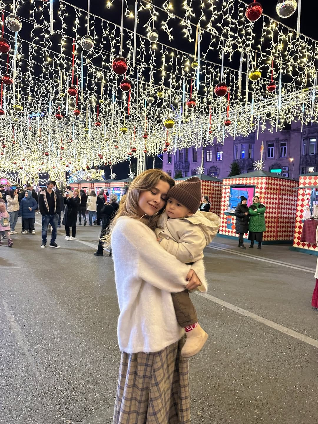 Post 4 by Dilara Dengiz on Instagram (carousel)