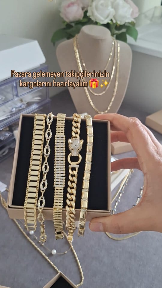 Post 8 by Elda Çelik Takı Elif&Eda on Instagram (video)