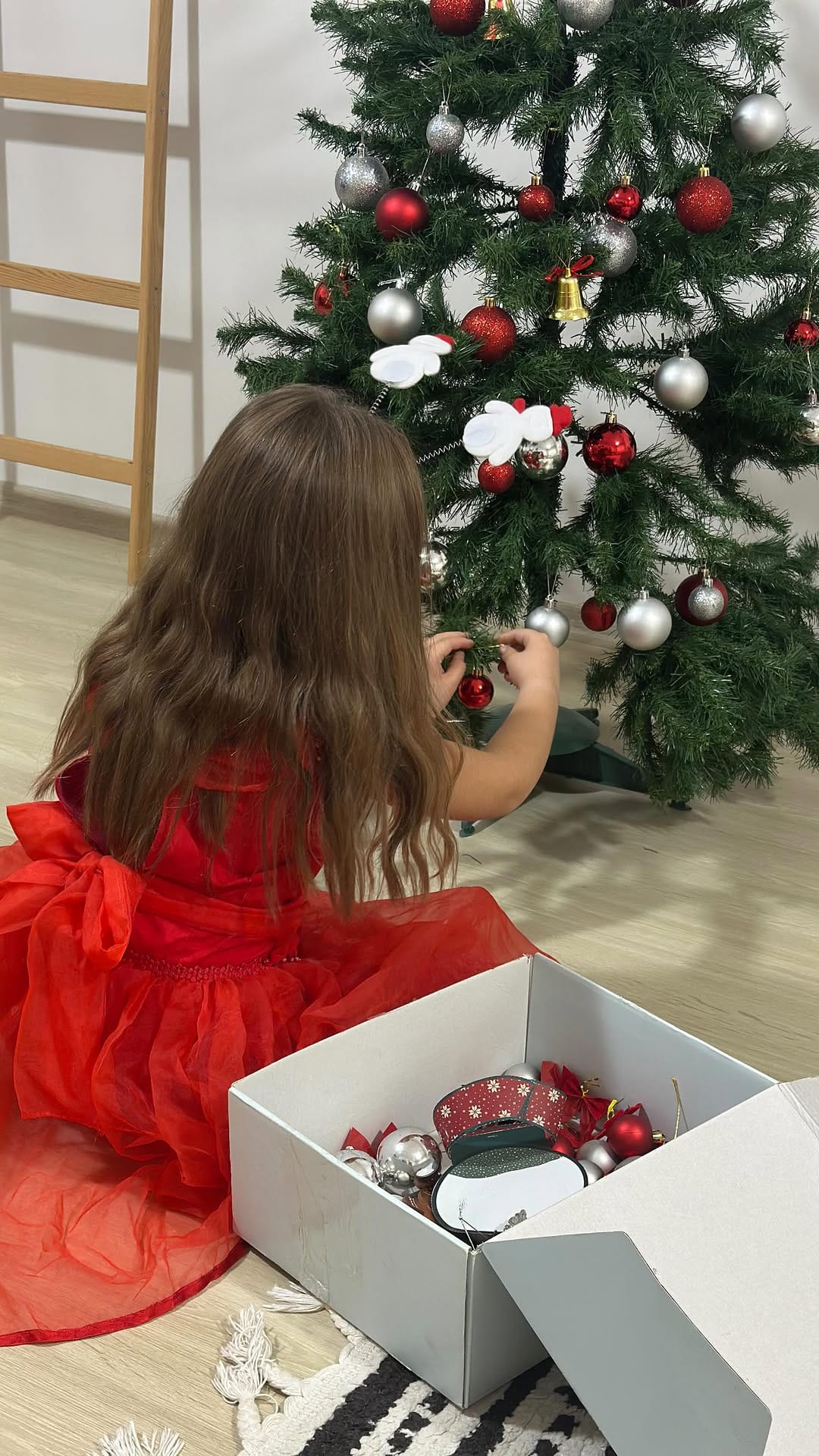 Post 4 by Canan Cansu Ateş on Instagram (video)