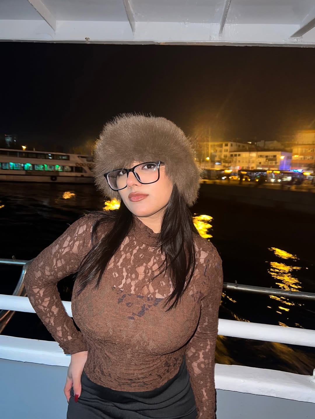 Post 1 by 𝓐𝓯𝓮𝓮𝓷 on Instagram (carousel)