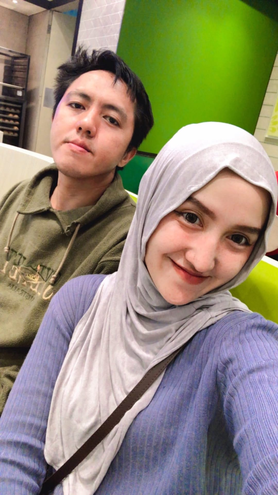 Post 6 by Dzinnun Fauziah Hifmi Baroya on Instagram (video)