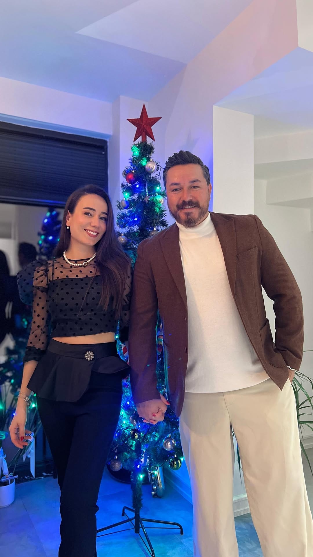 Post 1 by Ezgi Dünyaadamı Dündar on Instagram (video)