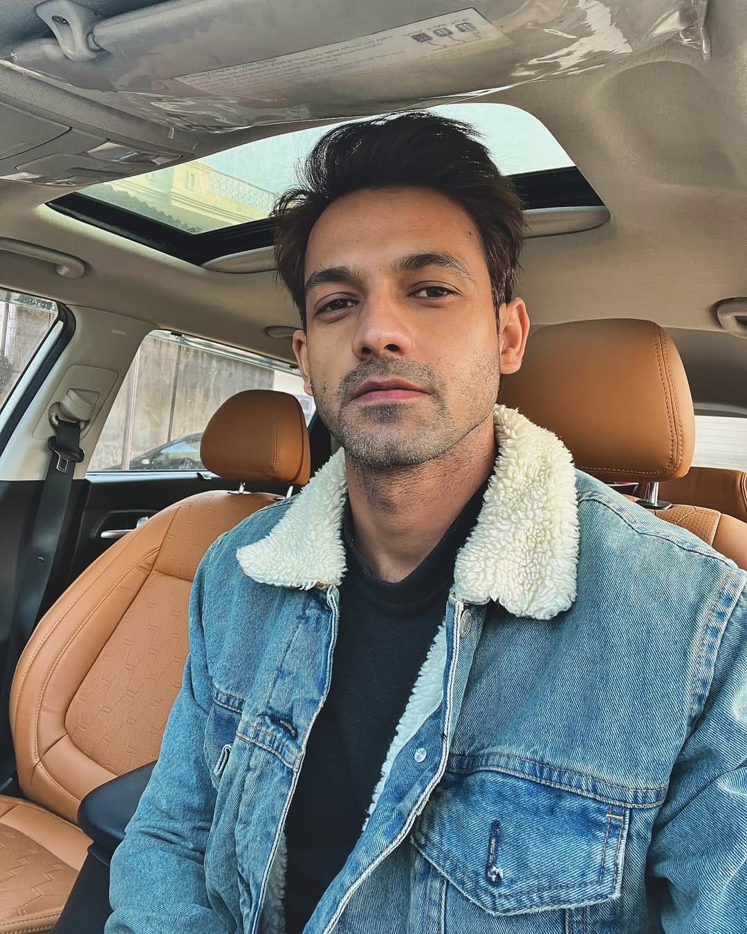 Post 8 by Hitesh Kohli on Instagram (image)