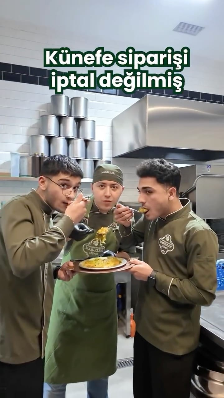 Post 10 by Mamikler Künefe ® on Instagram (video)