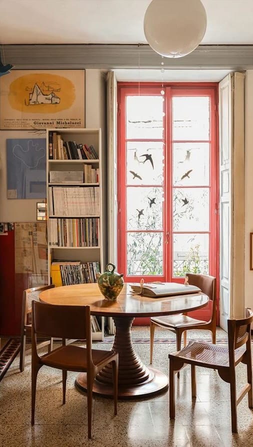 Post 6 by Moda Bagno on Instagram (video)