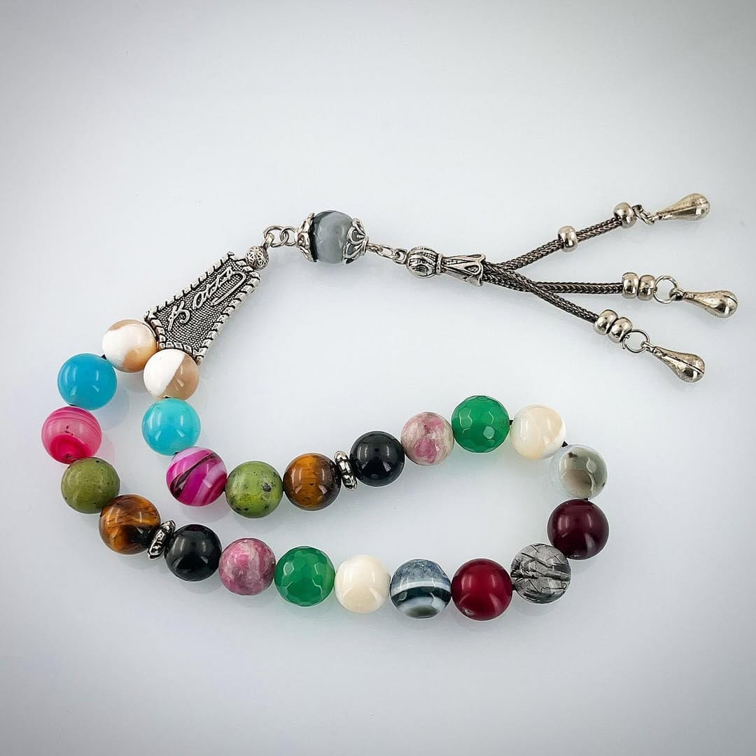 Post 8 by Zavira Gümüş on Instagram (image)