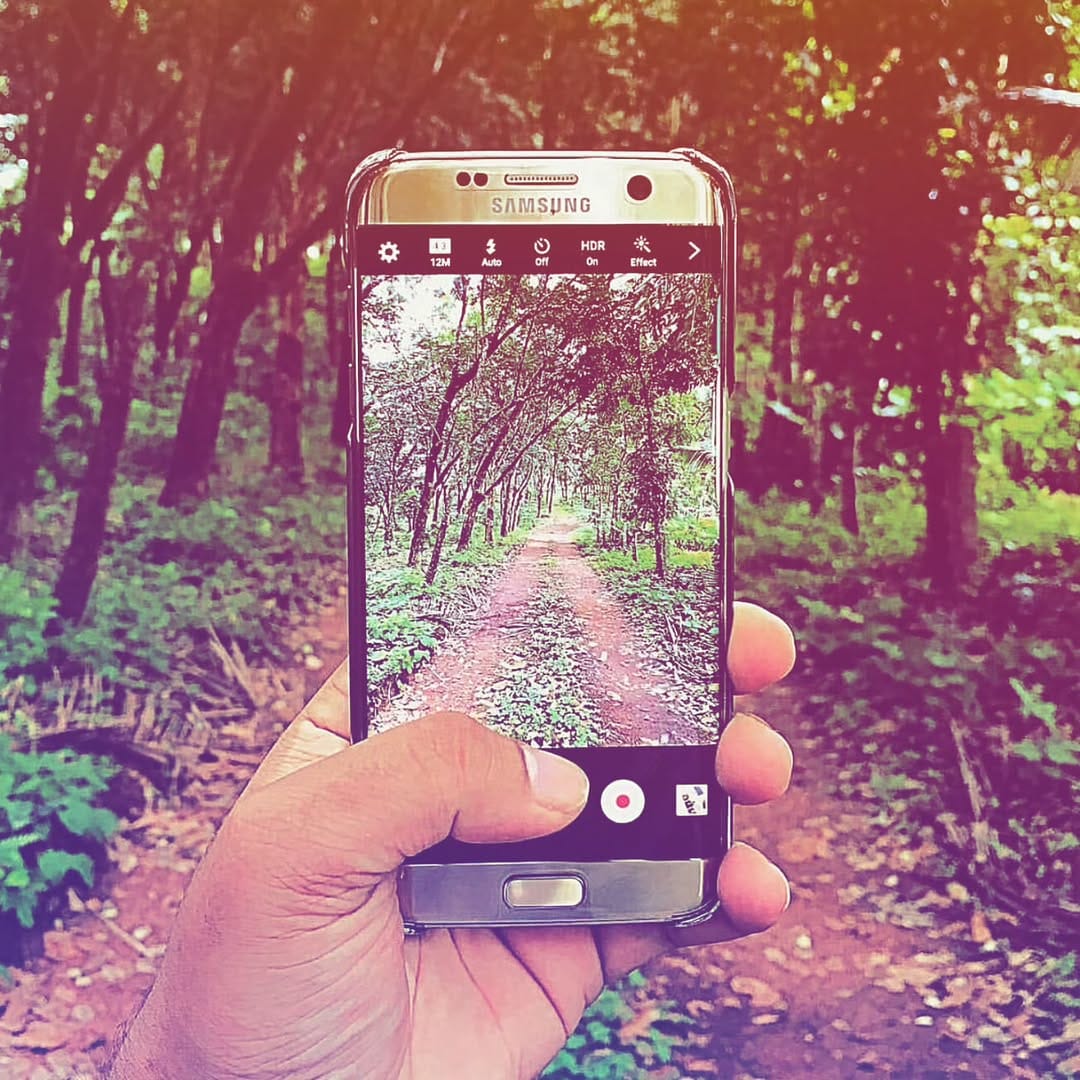 Post 3 by Samsung Gulf on Instagram (carousel)