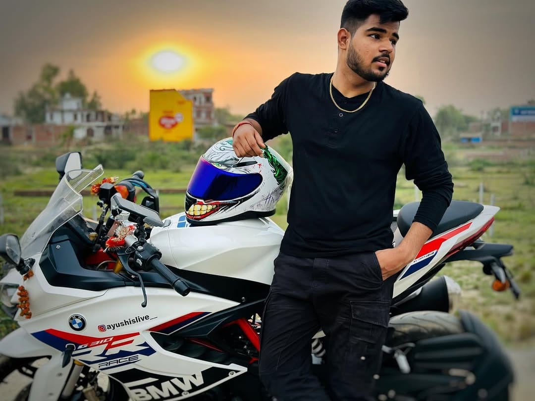 Post 10 by Ayush Shukla on Instagram (image)