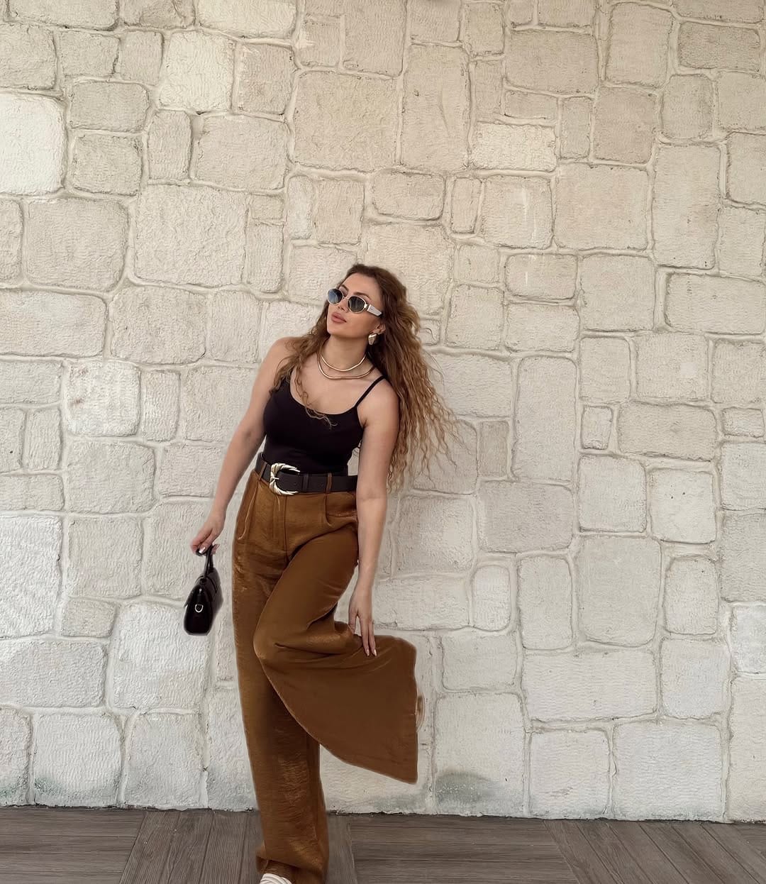 Post 9 by Ozlen Malkoc on Instagram (carousel)