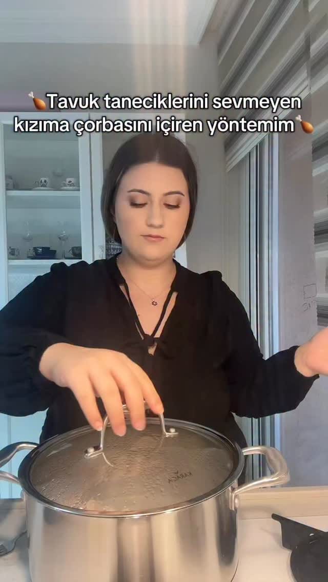 Post 2 by Ceren Ulus on Instagram (video)