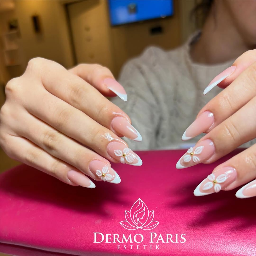 Post 5 by Dermo Paris Estetik on Instagram (carousel)