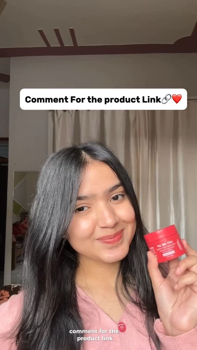Post 7 by Nainika | Beauty & Fashion Creator on Instagram (video)