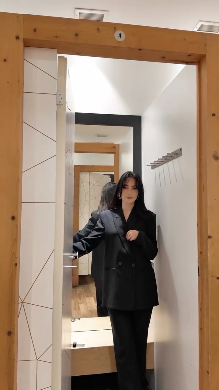 Post 6 by Ezgi Gürkaş on Instagram (video)