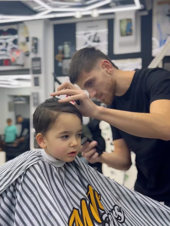 Post 4 by Kingstonecut💈 Königstein📍- Usingen📍🇩🇪 on Instagram (carousel)
