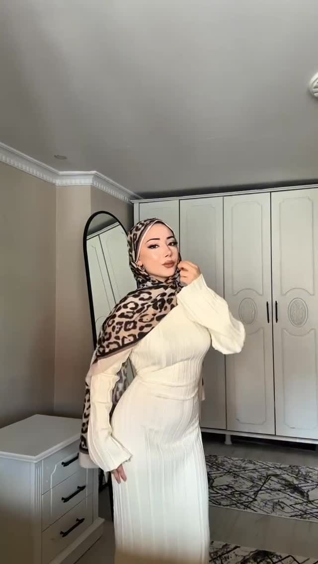 Post 6 by ZALLUNA | Wholesale & Manufacturer on Instagram (video)