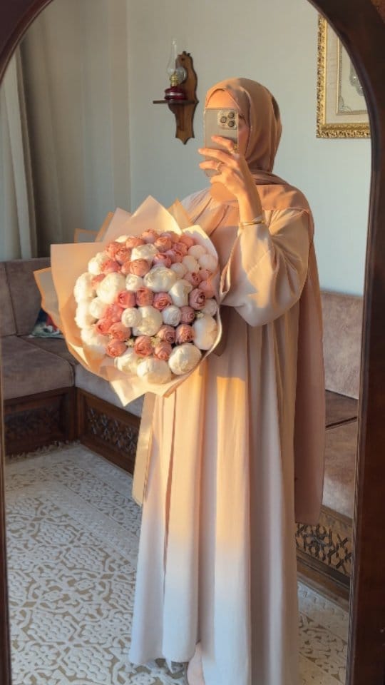 Post 6 by 🌿BASIC ABAYA FASHION on Instagram (video)