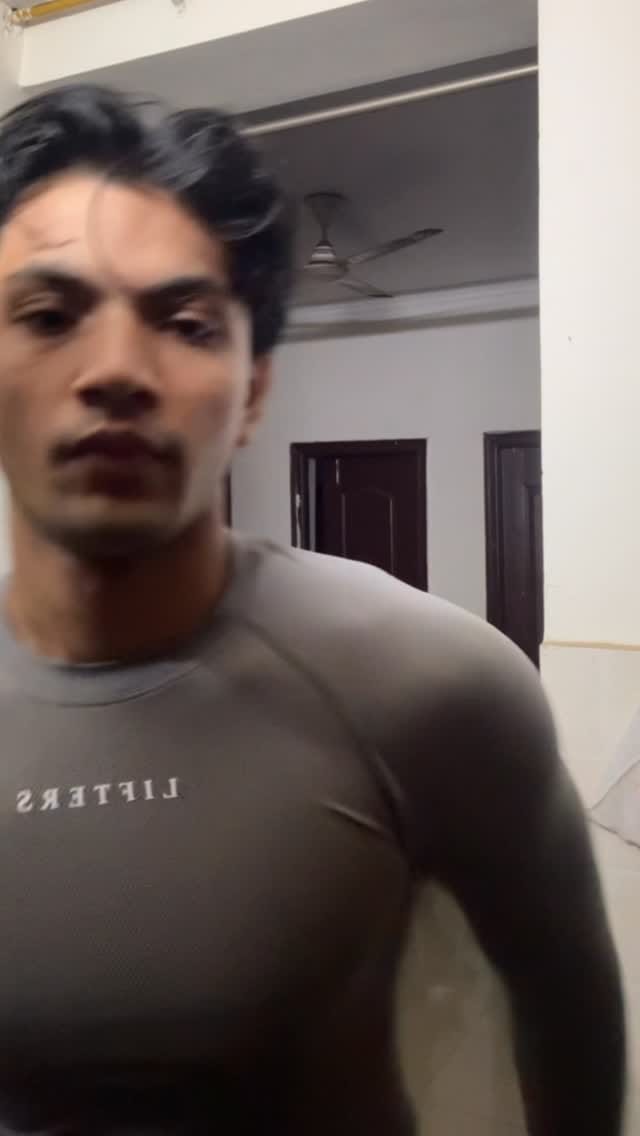 Post 1 by Varun Chauhan on Instagram (video)