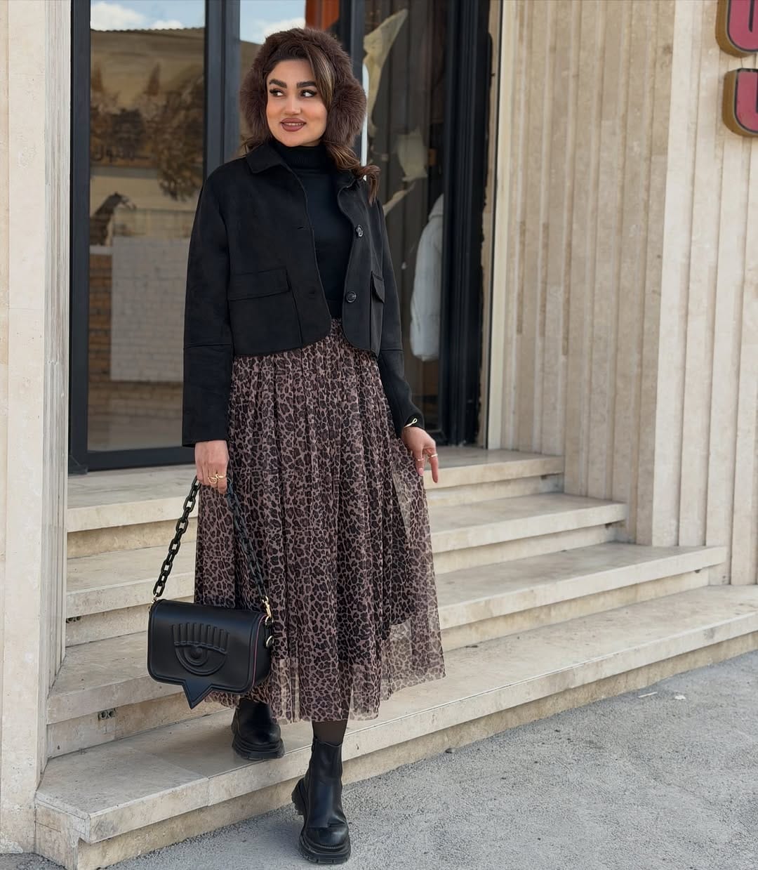 Post 10 by 🇹🇷شال،اکسسوری،بافت🇹🇷 بوتیک استانبول🇮🇷مانتو،کت،ست🇮🇷 on Instagram (carousel)
