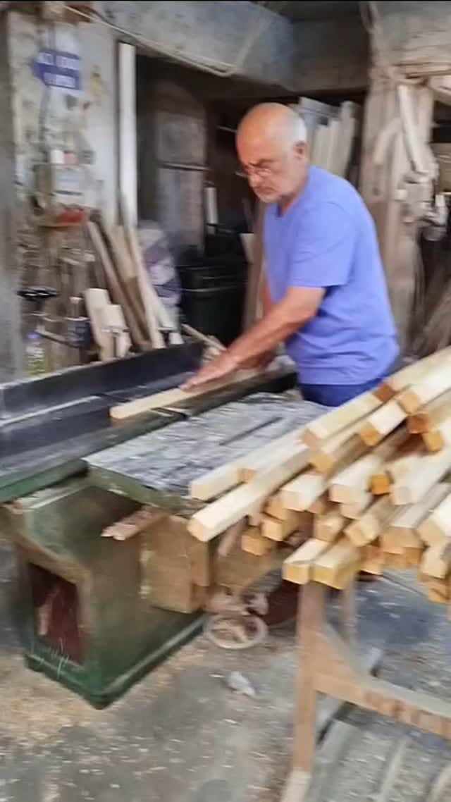 Post 10 by Kütükçü -Artwood on Instagram (video)