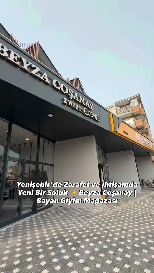 Post 5 by Beyza Coşanay Butik on Instagram (video)